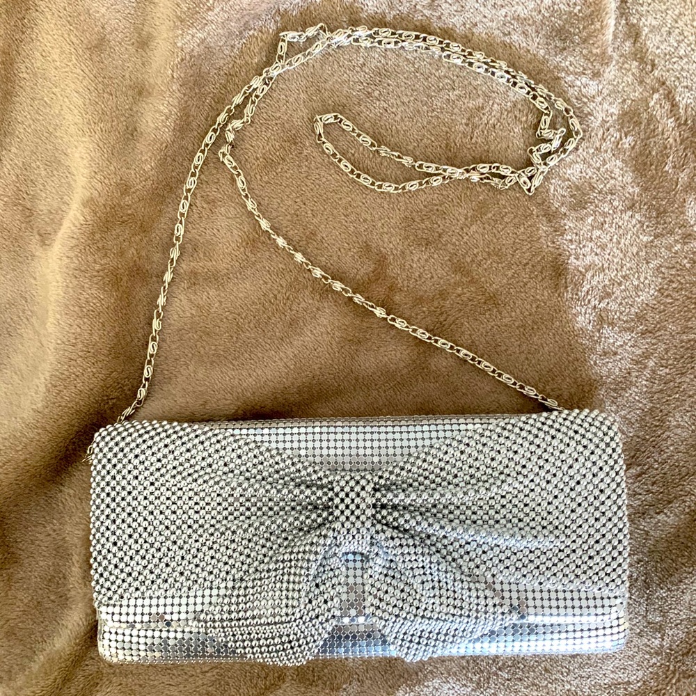 Silver chainmail bow evening bag